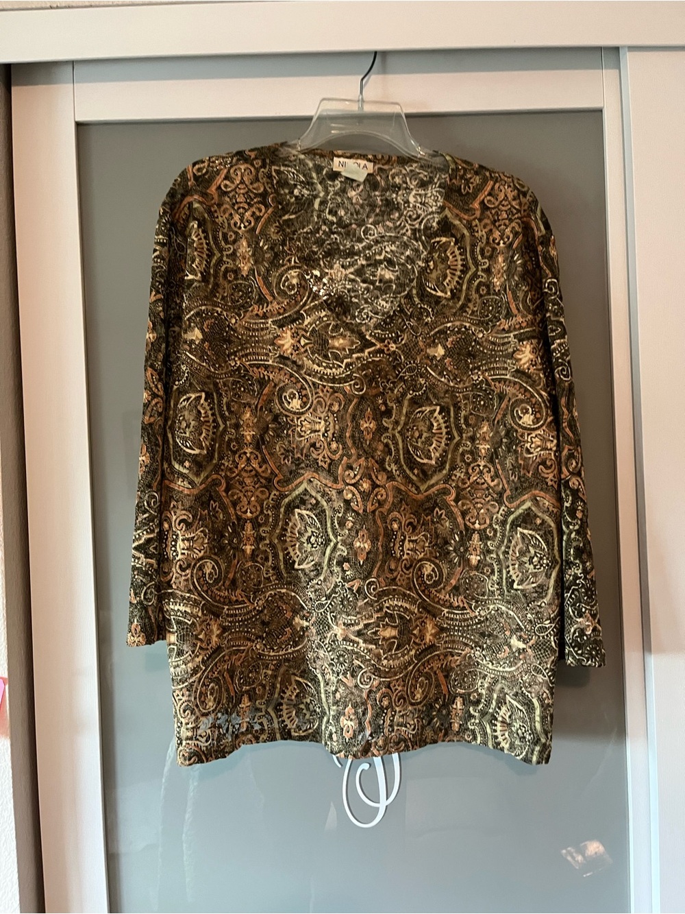 Nicola Paisley-Print Long Sleeve Top in Olive Brown 318